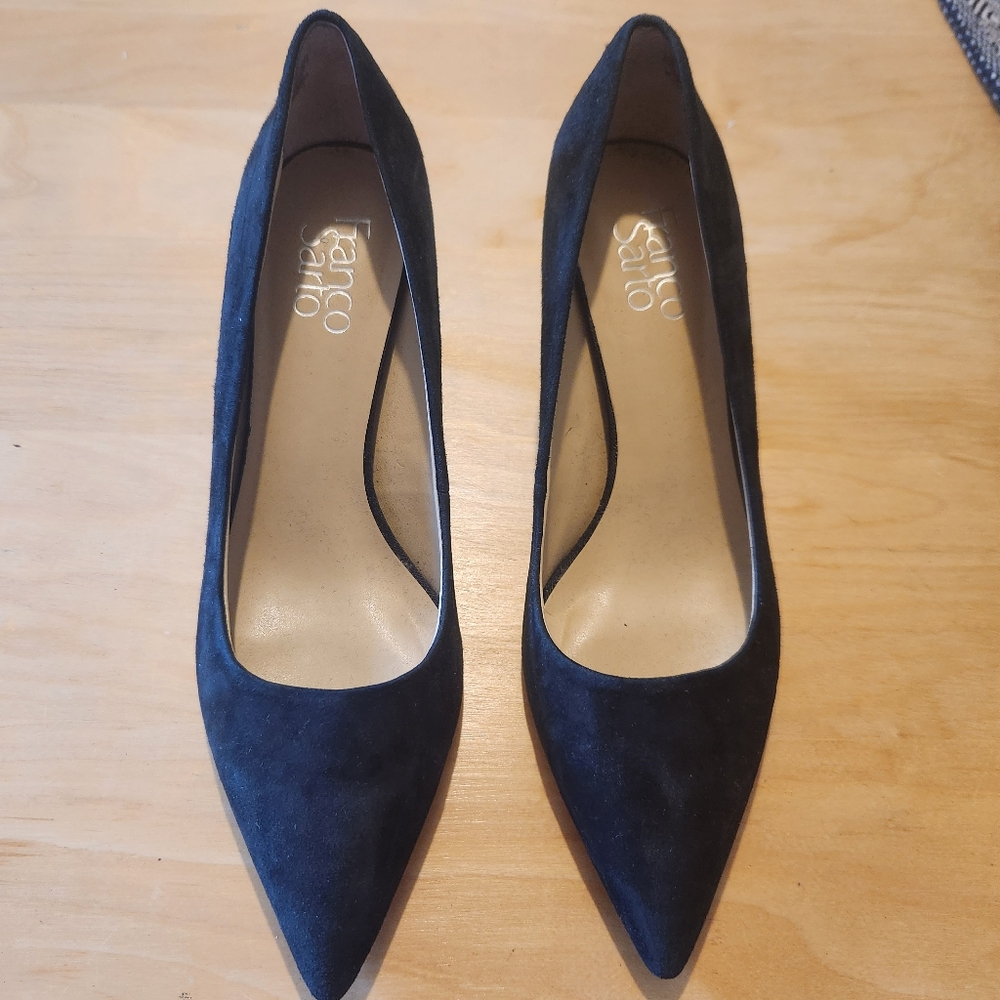 Franco Sarto Suede pumps